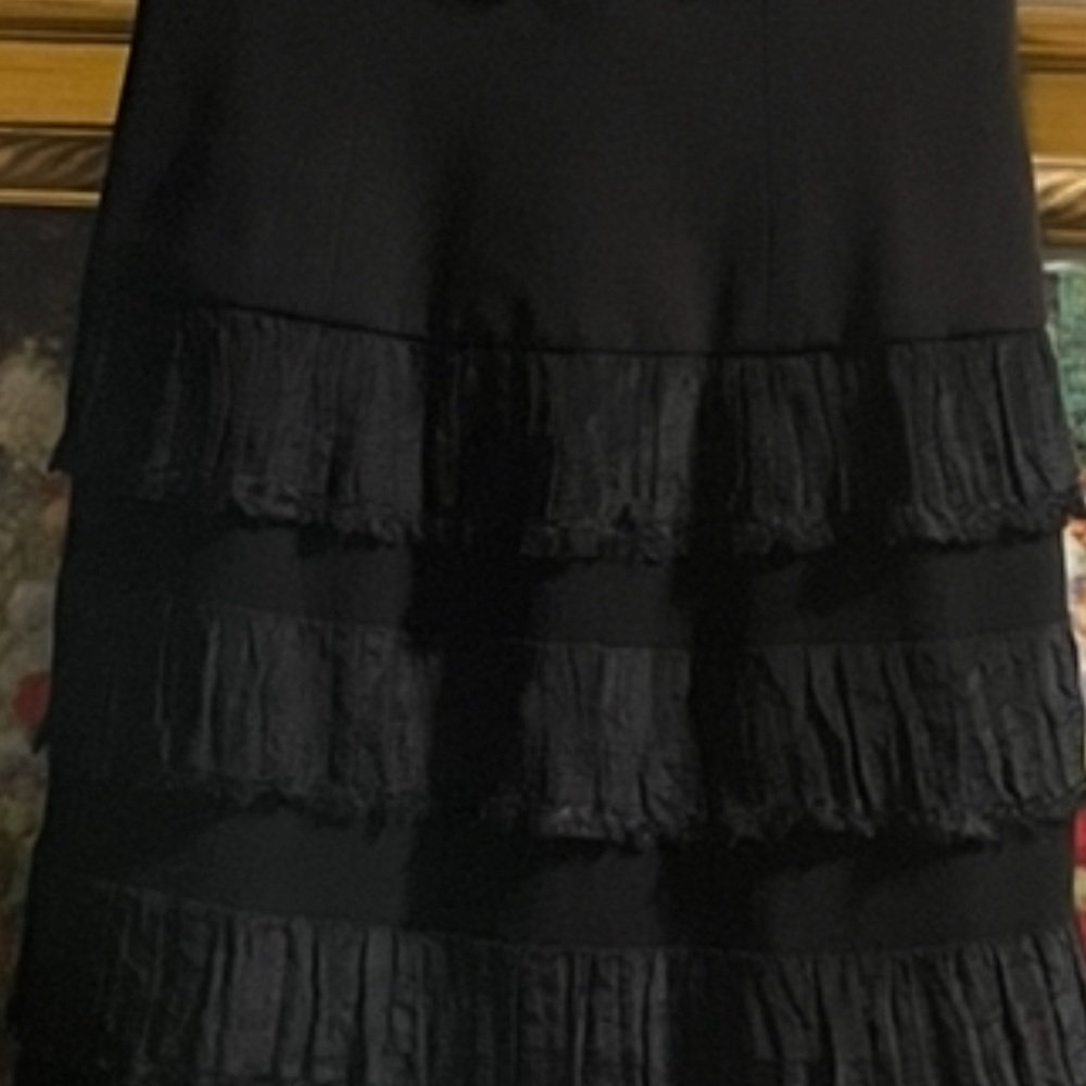 Designer Dress by Carolina Herrera Black Sleeveless Ruffled  Chiffon Dress - Picture 4 of 10